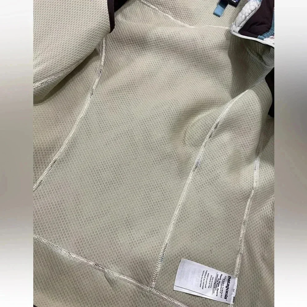 Patagonia Women’s Fleece Vest Cream Brown Diamond Southwest Print Size XS. - Picture 3 of 4